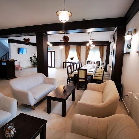 Mateo Transalpina Hotel Săsciori Eksteriør billede