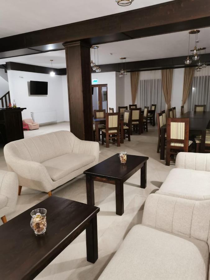 Mateo Transalpina Hotel Săsciori Eksteriør billede